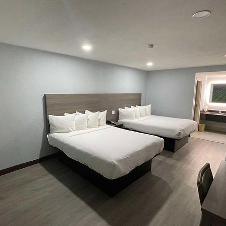 Surestay Hotel By Best Western Childress Exteriör bild